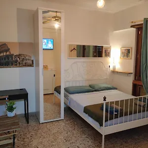 https://roma-trastevere-station.it-romehotels.com